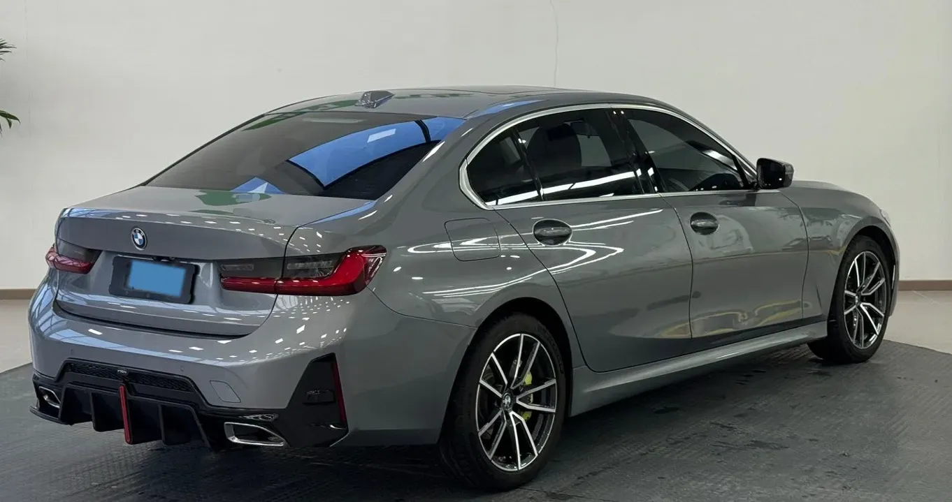 2023 BMW 3 Series 2.0T 156HP L4 8AT,autocango,china used car exporter,china ev exporter,chinese used car exporter,chinese used ev exporter