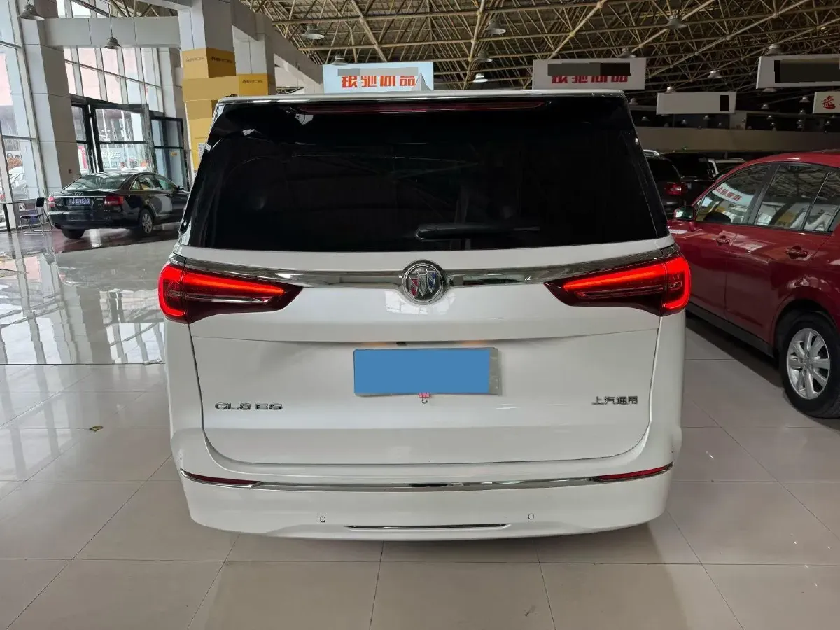 2023 Buick GL8 2.0T 237HP L4 9AT,autocango,china used car exporter,china ev exporter,chinese used car exporter,chinese used ev exporter