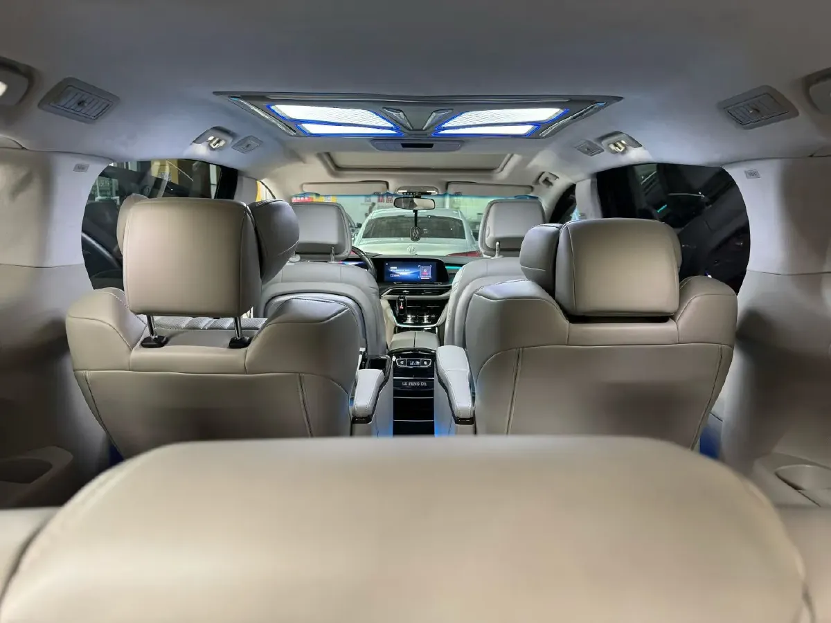 2023 Buick GL8 2.0T 237HP L4 9AT,autocango,china used car exporter,china ev exporter,chinese used car exporter,chinese used ev exporter