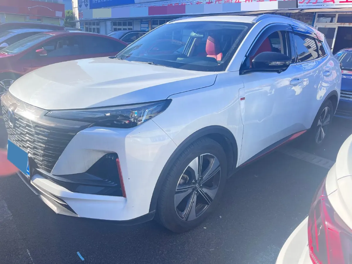 2022 ChangAn UNI-V 1.5T 188HP L4 7DCT,autocango,china used car exporter,china ev exporter,chinese used car exporter,chinese used ev exporter