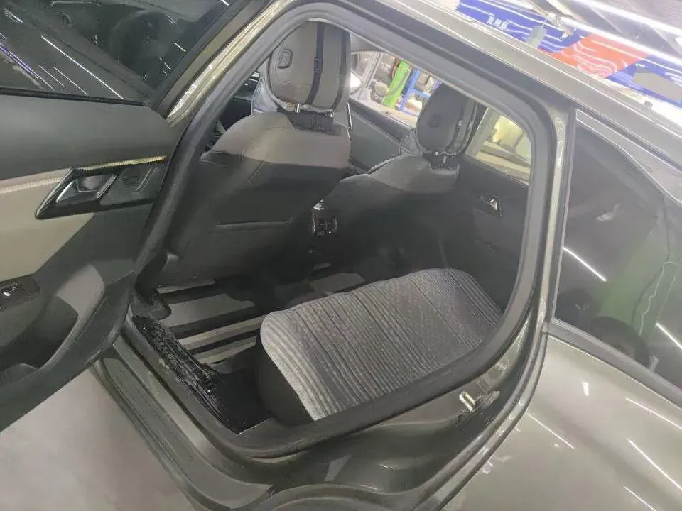 2021 Citroen C5 X 1.6T 175HP L4 8AT,autocango,china used car exporter,china ev exporter,chinese used car exporter,chinese used ev exporter