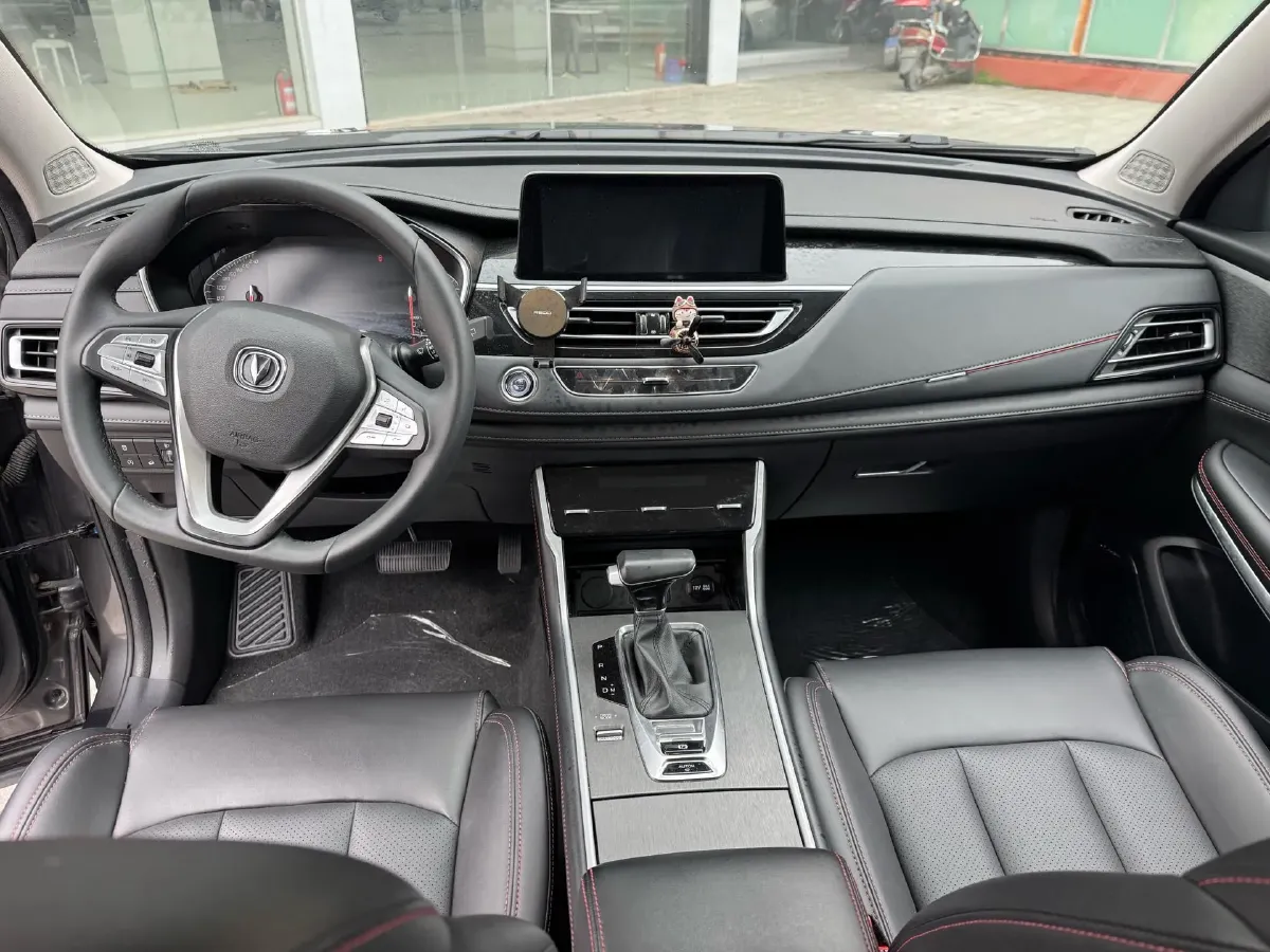 2022 ChangAn CS75 1.5T 180HP L4 7DCT,autocango,china used car exporter,china ev exporter,chinese used car exporter,chinese used ev exporter