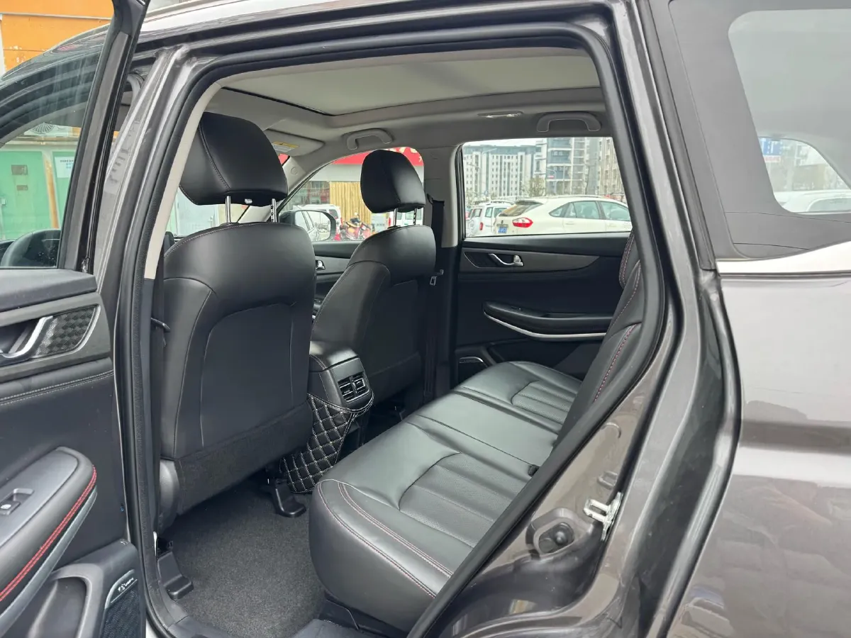 2022 ChangAn CS75 1.5T 180HP L4 7DCT,autocango,china used car exporter,china ev exporter,chinese used car exporter,chinese used ev exporter