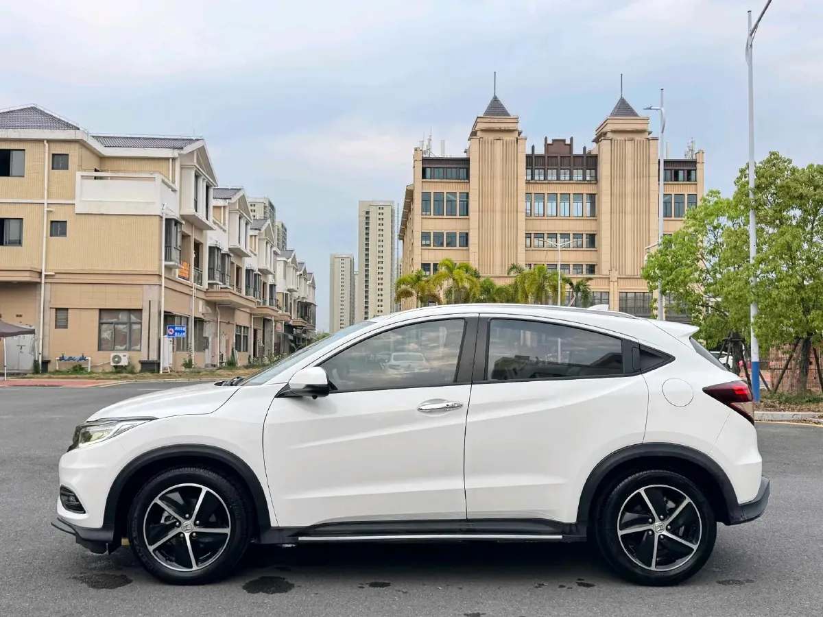 2020 Honda Vezel 1.5L 131HP L4 CVT,autocango,china used car exporter,china ev exporter,chinese used car exporter,chinese used ev exporter
