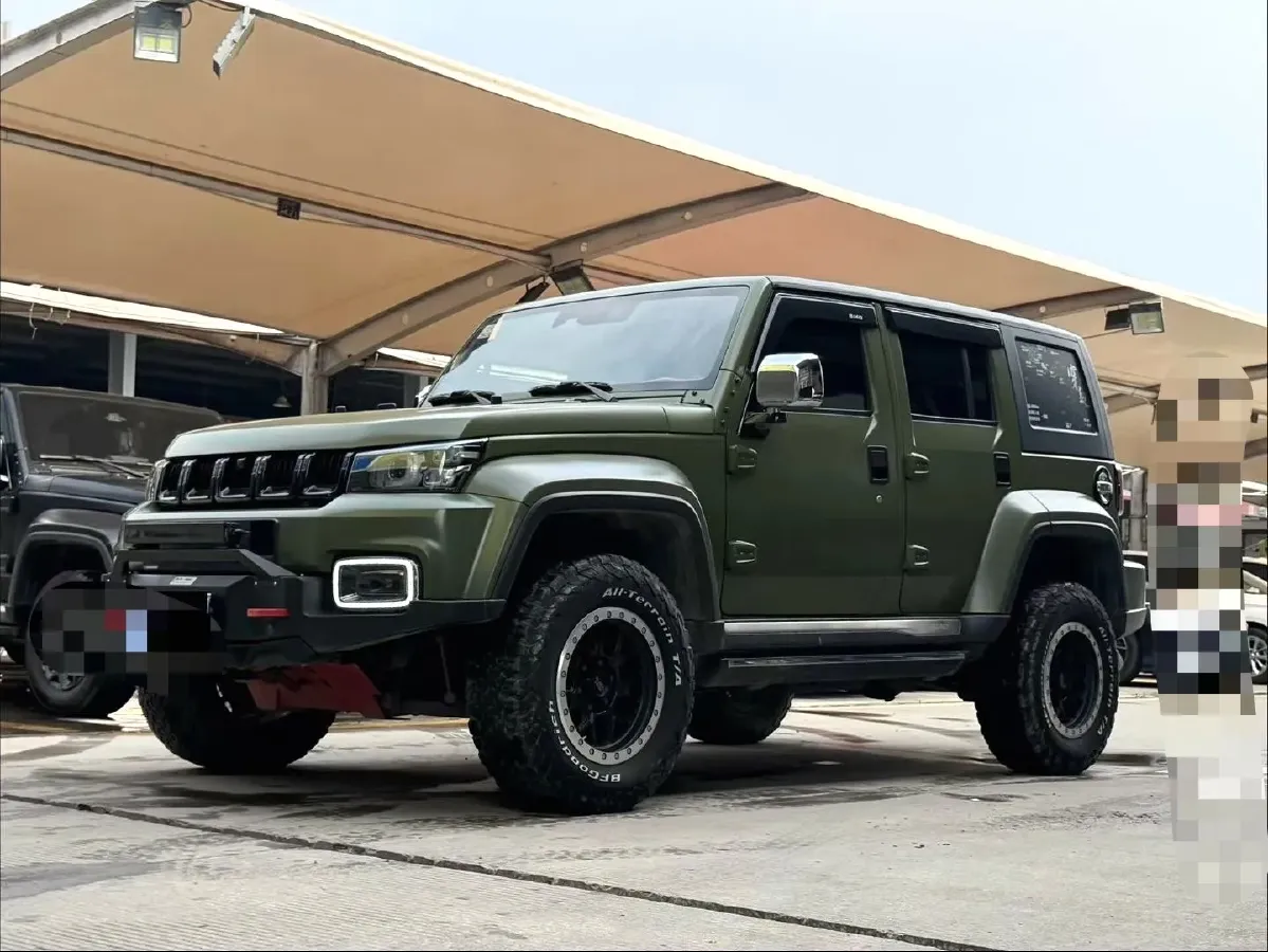 2021 Beijing BJ40 2.0T 163HP L4 8AT,autocango,china used car exporter,china ev exporter,chinese used car exporter,chinese used ev exporter