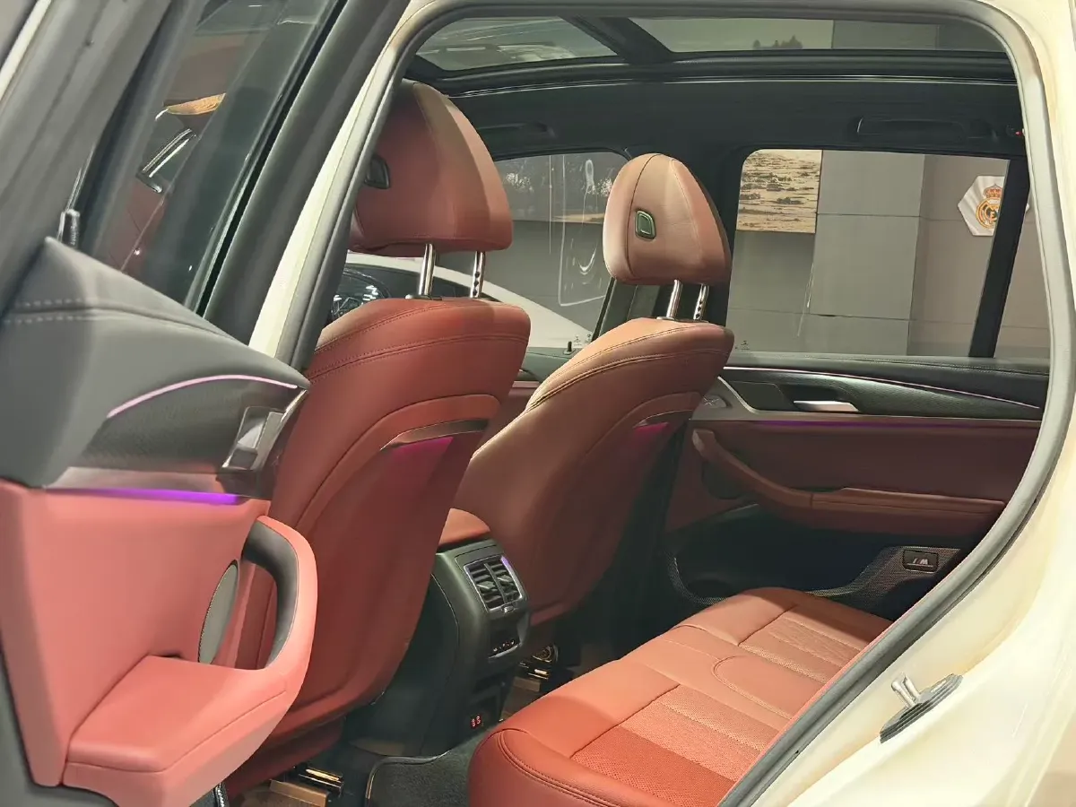 2022 BMW X3 2.0T 252HP L4 8AT,autocango,china used car exporter,china ev exporter,chinese used car exporter,chinese used ev exporter