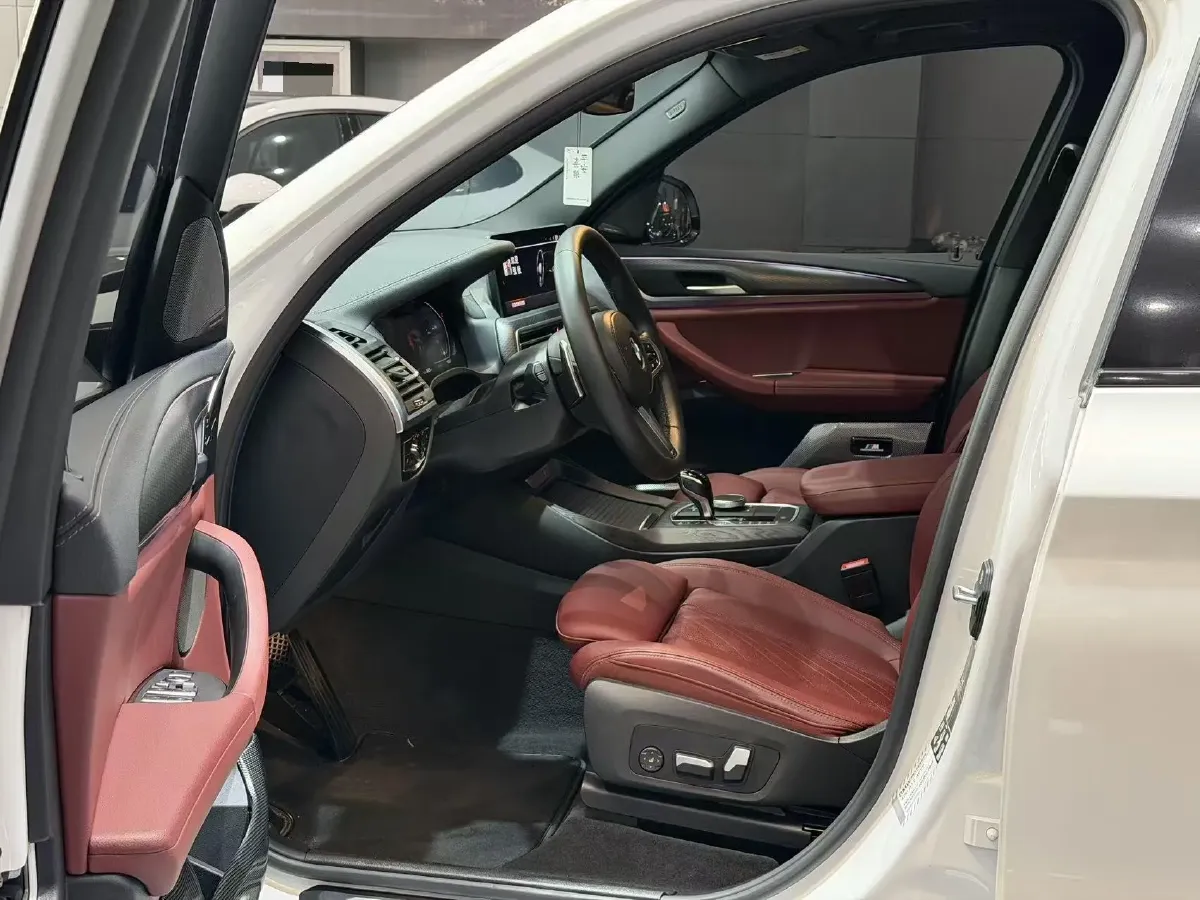 2022 BMW X3 2.0T 252HP L4 8AT,autocango,china used car exporter,china ev exporter,chinese used car exporter,chinese used ev exporter