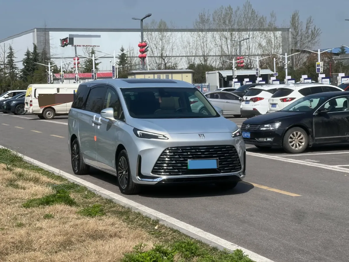 2025 Buick GL8 1.5T 180HP L4 2DHT PHEV,autocango,china used car exporter,china ev exporter,chinese used car exporter,chinese used ev exporter