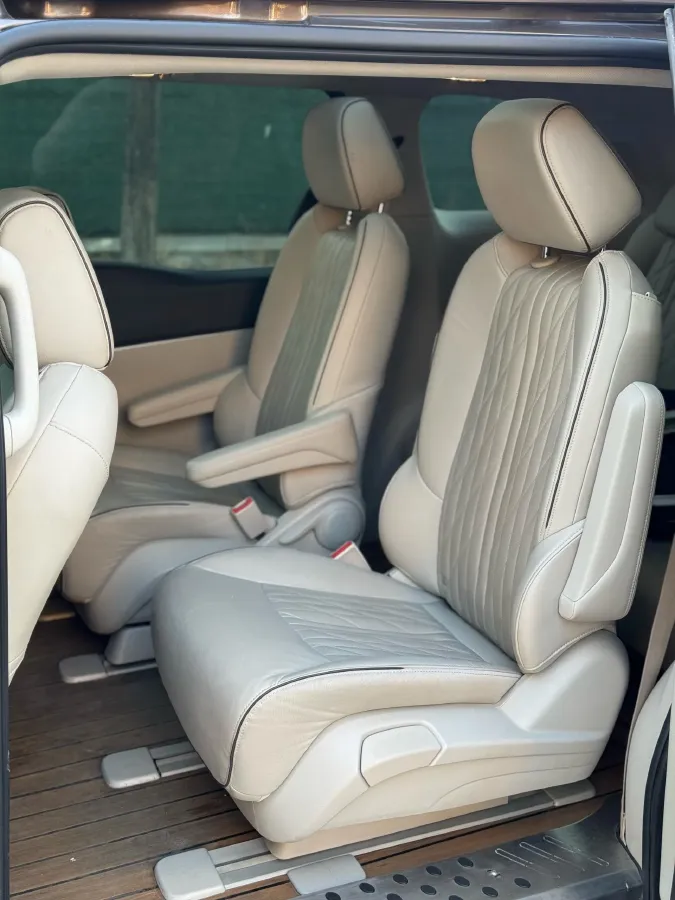 2021 Buick GL8 2.0T 237HP L4 9AT,autocango,china used car exporter,china ev exporter,chinese used car exporter,chinese used ev exporter