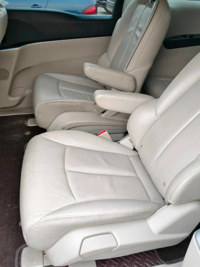 2021 Buick GL8 2.0T 237HP L4 9AT,autocango,china used car exporter,china ev exporter,chinese used car exporter,chinese used ev exporter