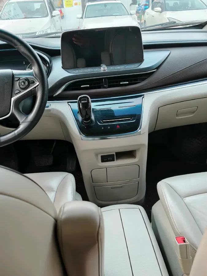 2021 Buick GL8 2.0T 237HP L4 9AT,autocango,china used car exporter,china ev exporter,chinese used car exporter,chinese used ev exporter
