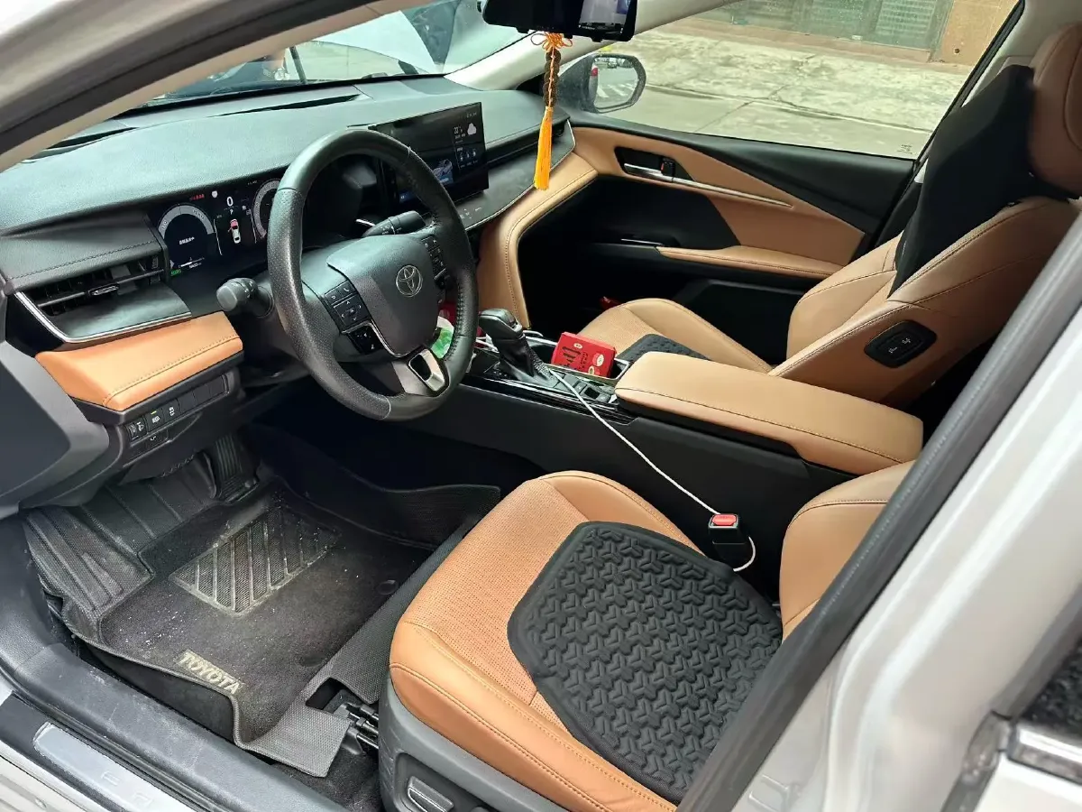 2024 Toyota Camry 2.0L 152HP L4 E-CVT Hybrid,autocango,china used car exporter,china ev exporter,chinese used car exporter,chinese used ev exporter