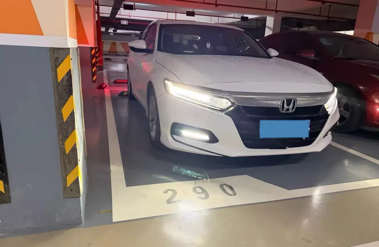 2018 Honda Accord 1.5T 194HP L4 CVT,autocango,china used car exporter,china ev exporter,chinese used car exporter,chinese used ev exporter