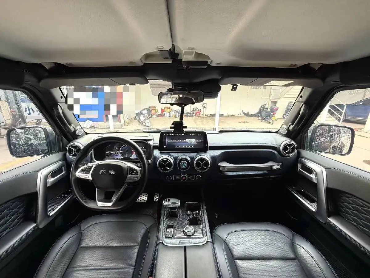 2021 Beijing BJ40 2.0T 163HP L4 8AT,autocango,china used car exporter,china ev exporter,chinese used car exporter,chinese used ev exporter