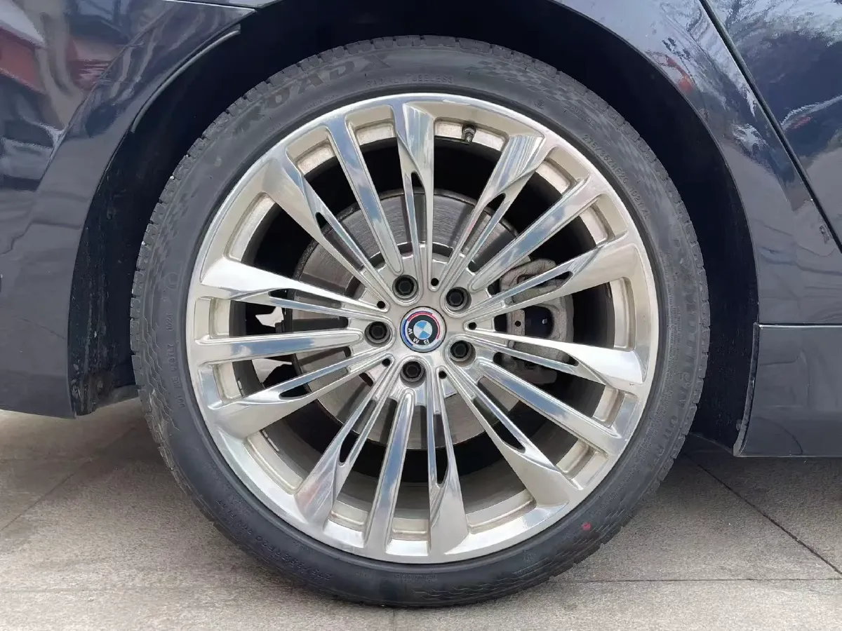 2019 BMW 7 Series 2.0T 265HP L4 8AT,autocango,china used car exporter,china ev exporter,chinese used car exporter,chinese used ev exporter