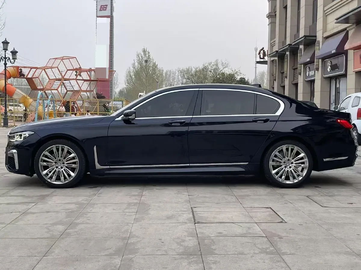 2019 BMW 7 Series 2.0T 265HP L4 8AT,autocango,china used car exporter,china ev exporter,chinese used car exporter,chinese used ev exporter