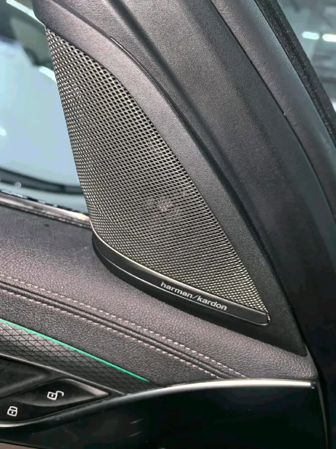 2022 BMW 5 Series 3.0T 340HP L6 8AT,autocango,china used car exporter,china ev exporter,chinese used car exporter,chinese used ev exporter