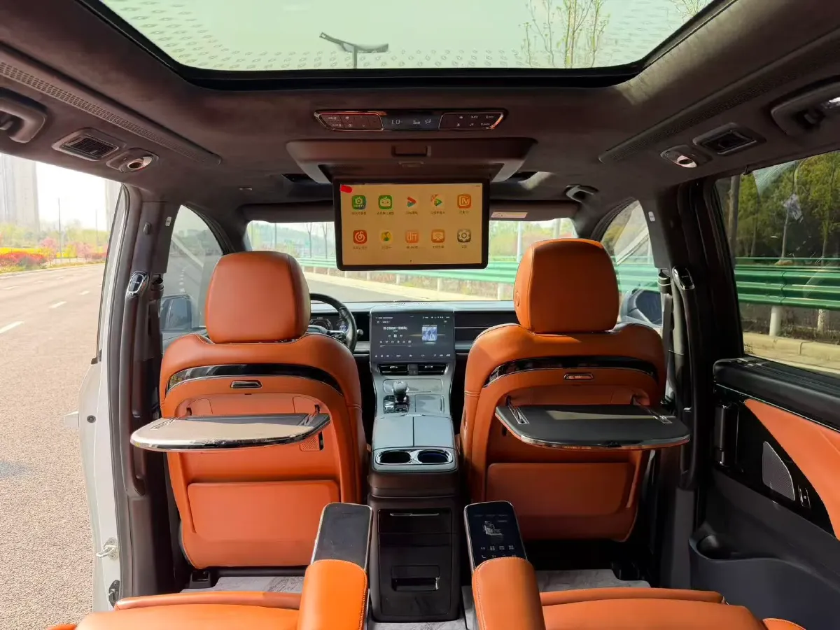 2024 GAC Trumpchi M8 2.0T 190HP L4 E-CVT Hybrid,autocango,china used car exporter,china ev exporter,chinese used car exporter,chinese used ev exporter