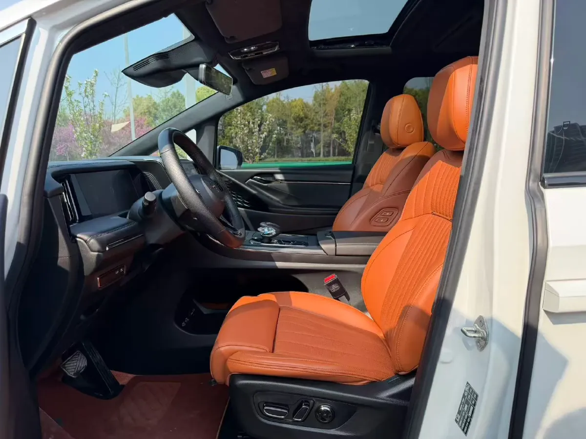 2024 GAC Trumpchi M8 2.0T 190HP L4 E-CVT Hybrid,autocango,china used car exporter,china ev exporter,chinese used car exporter,chinese used ev exporter