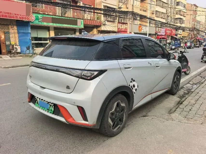 2021 Ford Escort 1.5L 122HP L3 6AT,autocango,china used car exporter,china ev exporter,chinese used car exporter,chinese used ev exporter