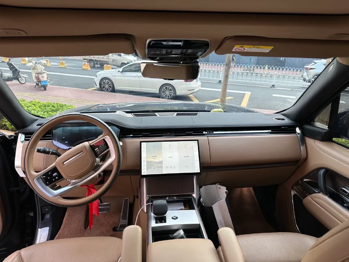 2025 Land Rover Range Rover 3.0T 400HP L6 8AT,autocango,china used car exporter,china ev exporter,chinese used car exporter,chinese used ev exporter