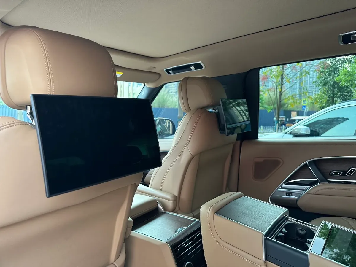 2025 Land Rover Range Rover 3.0T 400HP L6 8AT,autocango,china used car exporter,china ev exporter,chinese used car exporter,chinese used ev exporter