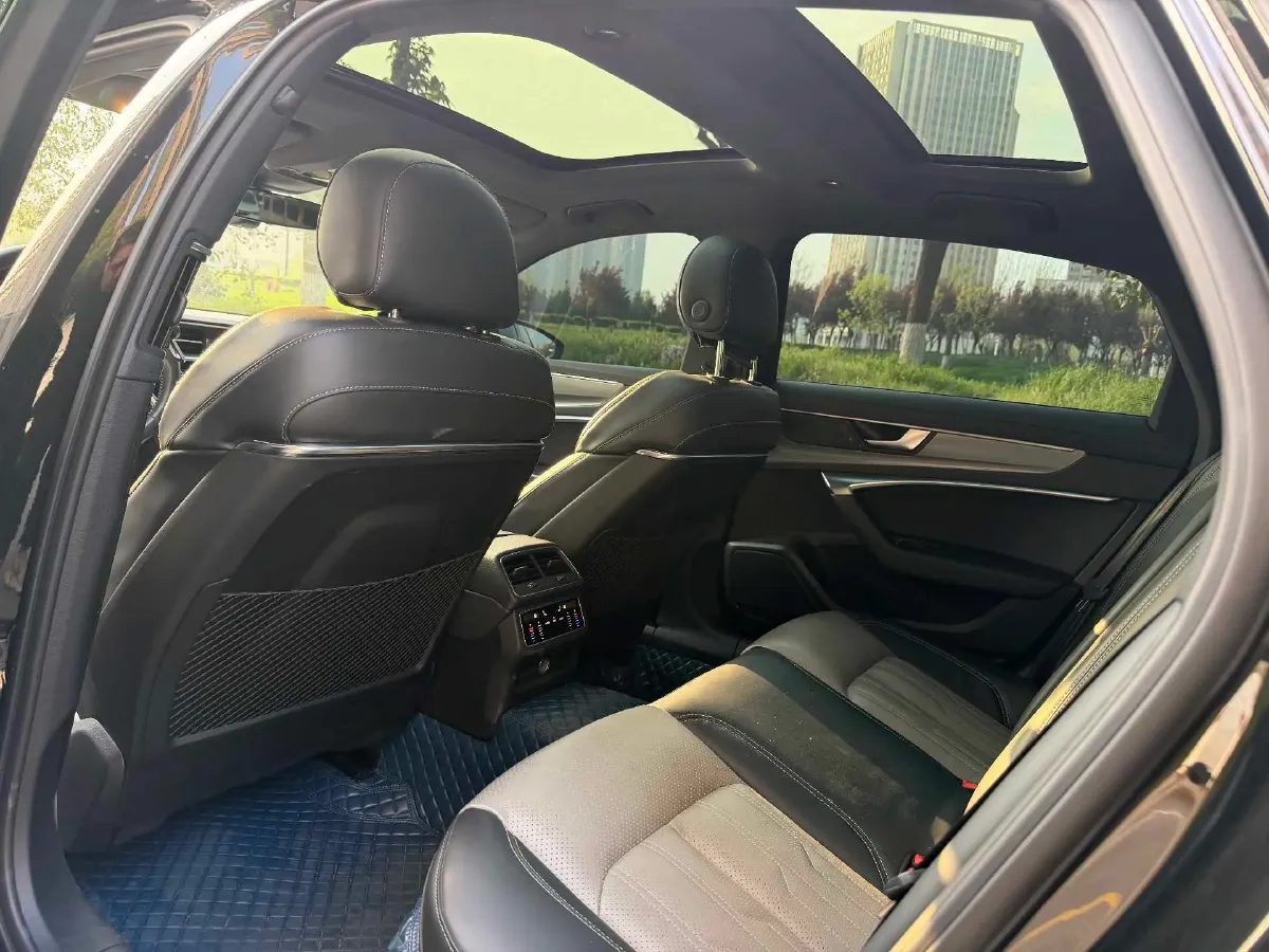 2021 Audi A6L 2.0T 224HP L4 7DCT,autocango,china used car exporter,china ev exporter,chinese used car exporter,chinese used ev exporter