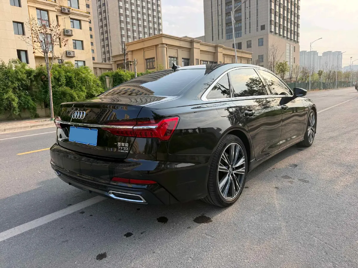 2021 Audi A6L 2.0T 224HP L4 7DCT,autocango,china used car exporter,china ev exporter,chinese used car exporter,chinese used ev exporter