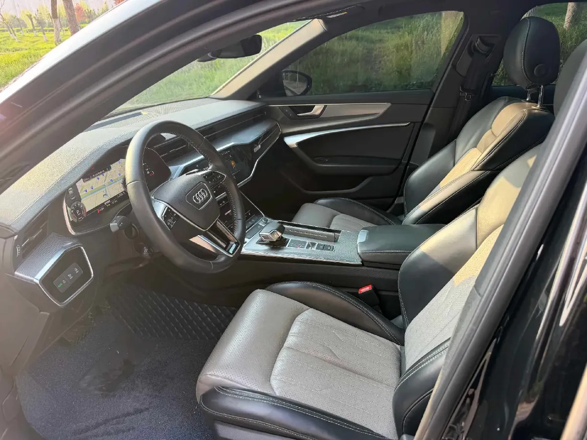 2021 Audi A6L 2.0T 224HP L4 7DCT,autocango,china used car exporter,china ev exporter,chinese used car exporter,chinese used ev exporter