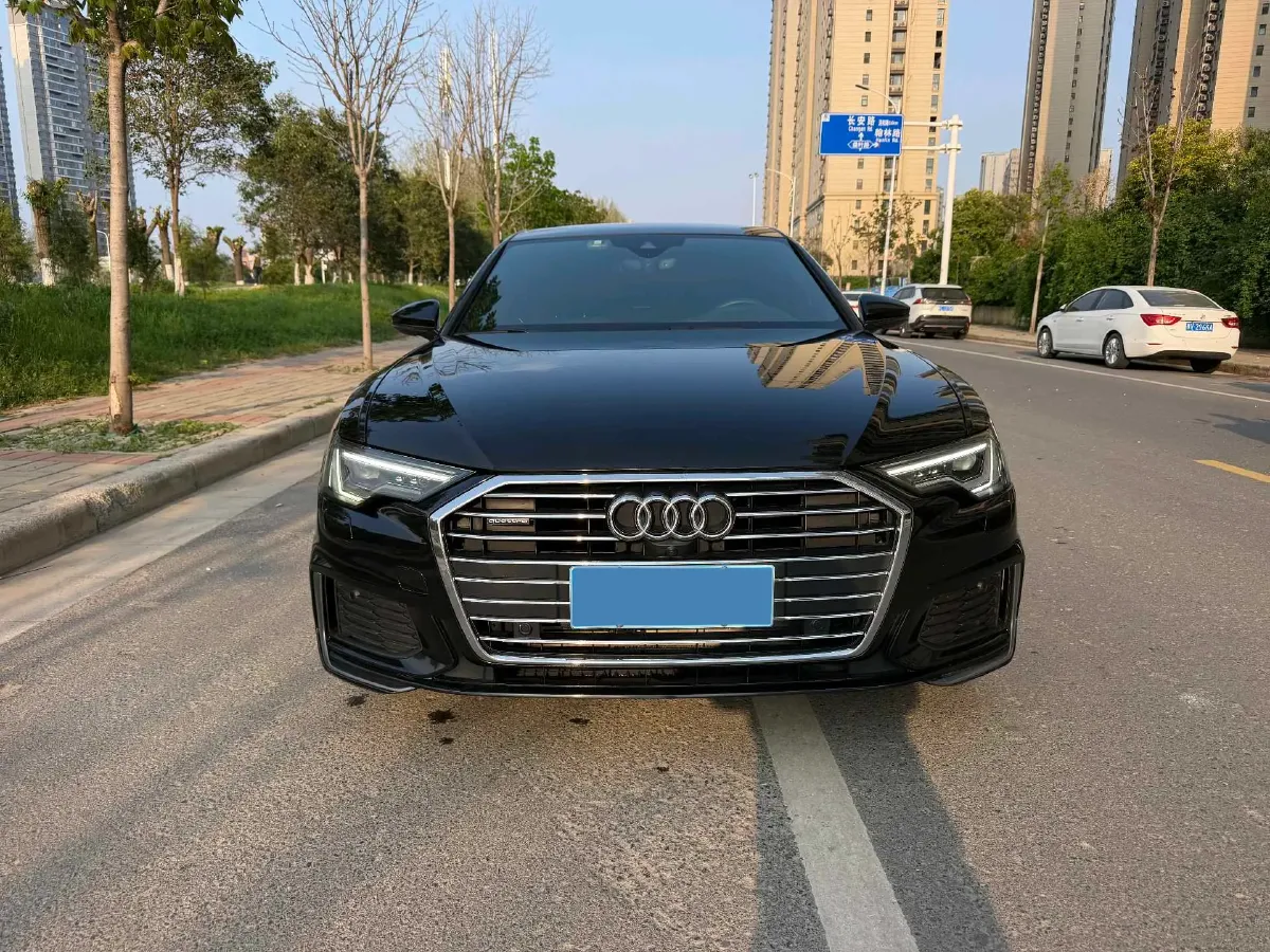 2021 Audi A6L 2.0T 224HP L4 7DCT,autocango,china used car exporter,china ev exporter,chinese used car exporter,chinese used ev exporter