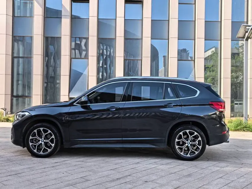 2022 BMW X1 2.0T 192HP L4 7DCT,autocango,china used car exporter,china ev exporter,chinese used car exporter,chinese used ev exporter