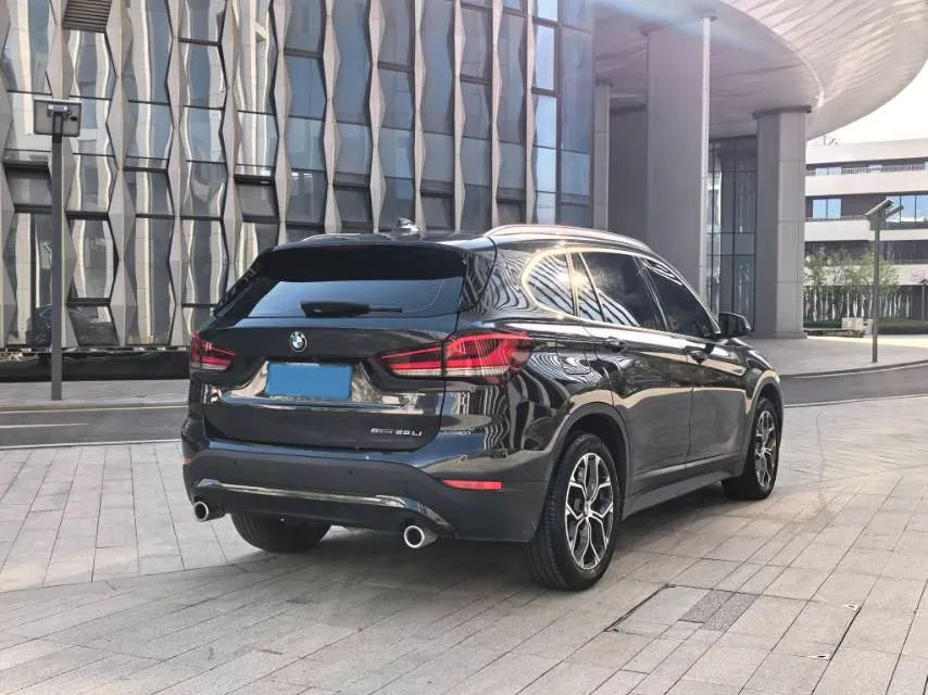 2022 BMW X1 2.0T 192HP L4 7DCT,autocango,china used car exporter,china ev exporter,chinese used car exporter,chinese used ev exporter