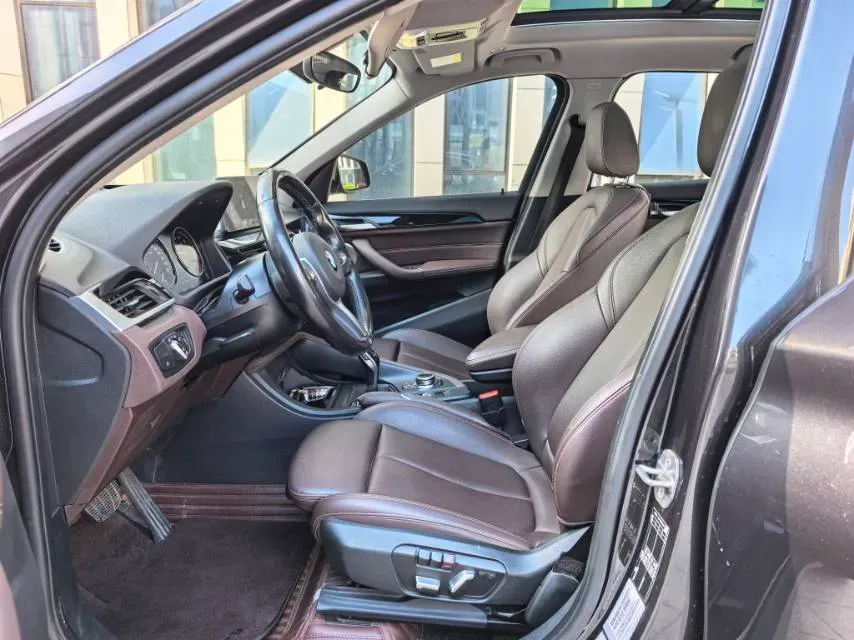 2022 BMW X1 2.0T 192HP L4 7DCT,autocango,china used car exporter,china ev exporter,chinese used car exporter,chinese used ev exporter