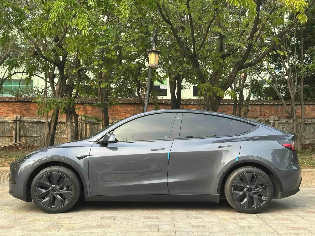 2022 Tesla Model Y BEV 60KWH,autocango,china used car exporter,china ev exporter,chinese used car exporter,chinese used ev exporter