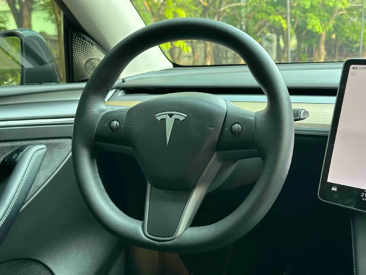 2022 Tesla Model Y BEV 60KWH,autocango,china used car exporter,china ev exporter,chinese used car exporter,chinese used ev exporter