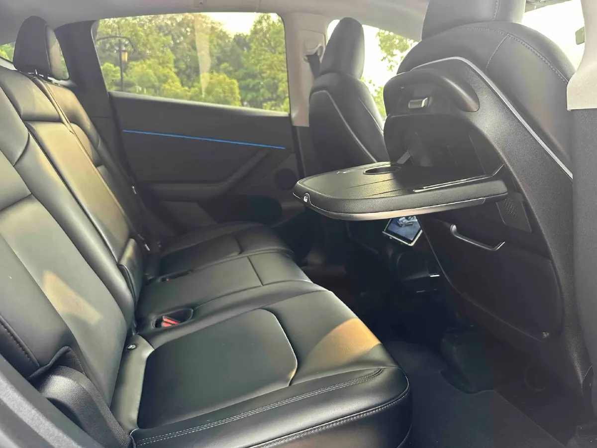 2022 Tesla Model Y BEV 60KWH,autocango,china used car exporter,china ev exporter,chinese used car exporter,chinese used ev exporter