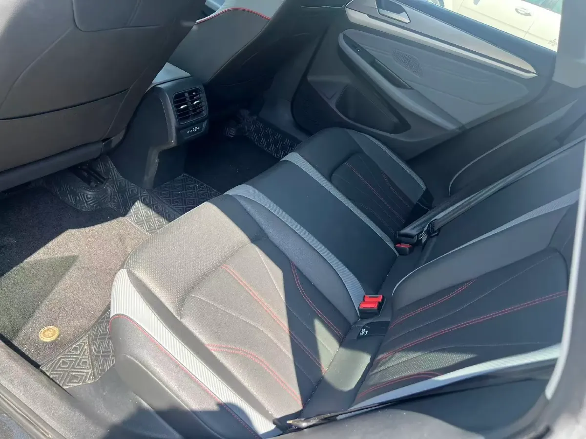 2023 Volkswagen Lamando 1.4T 150HP L4 7DCT,autocango,china used car exporter,china ev exporter,chinese used car exporter,chinese used ev exporter