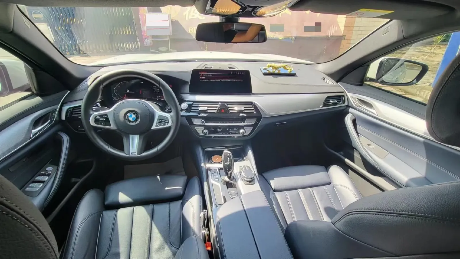 2021 BMW 5 Series 2.0T 184HP L4 8AT,autocango,china used car exporter,china ev exporter,chinese used car exporter,chinese used ev exporter