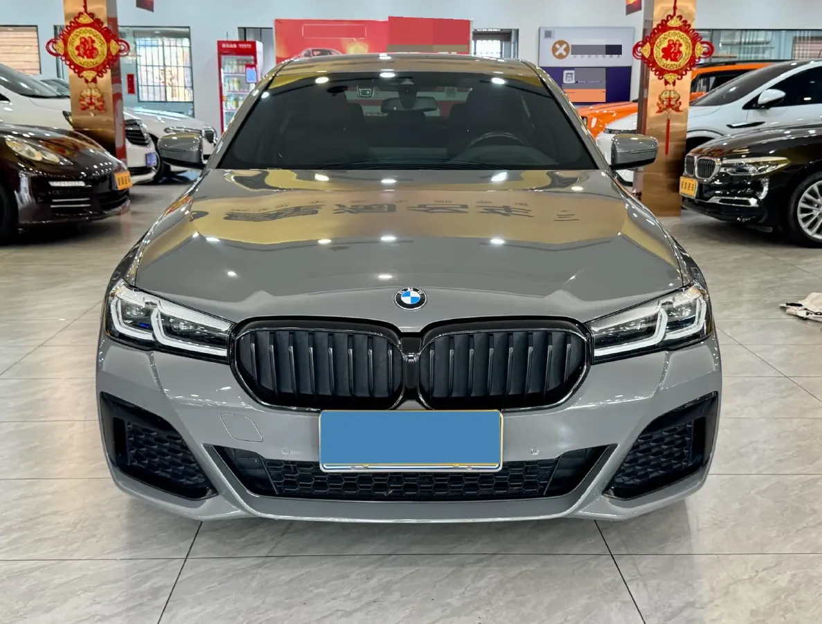 2022 BMW 5 Series 2.0T 252HP L4 8AT,autocango,china used car exporter,china ev exporter,chinese used car exporter,chinese used ev exporter