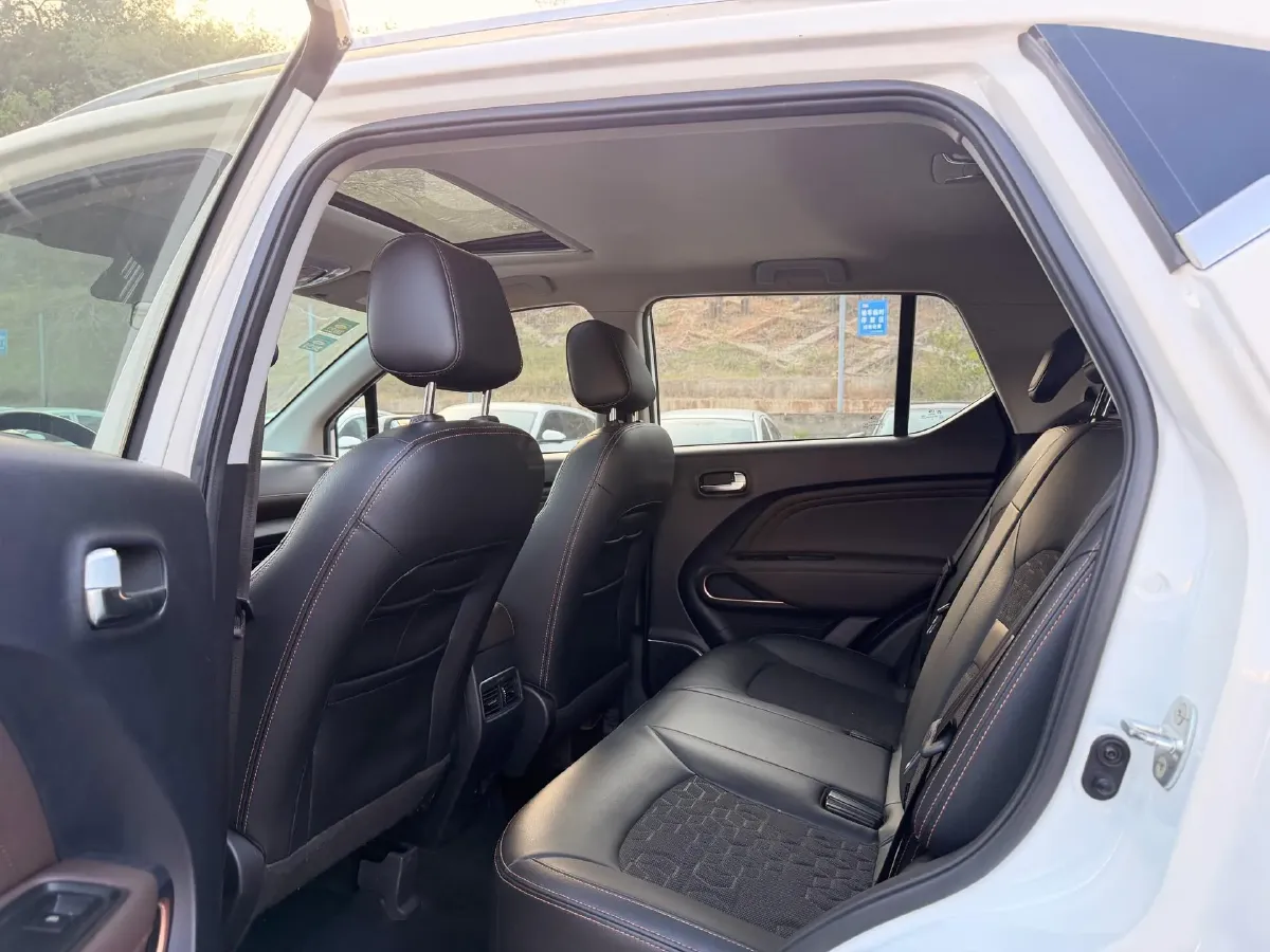 2019 GAC Trumpchi GS3 1.5T 163HP L3 7DCT,autocango,china used car exporter,china ev exporter,chinese used car exporter,chinese used ev exporter