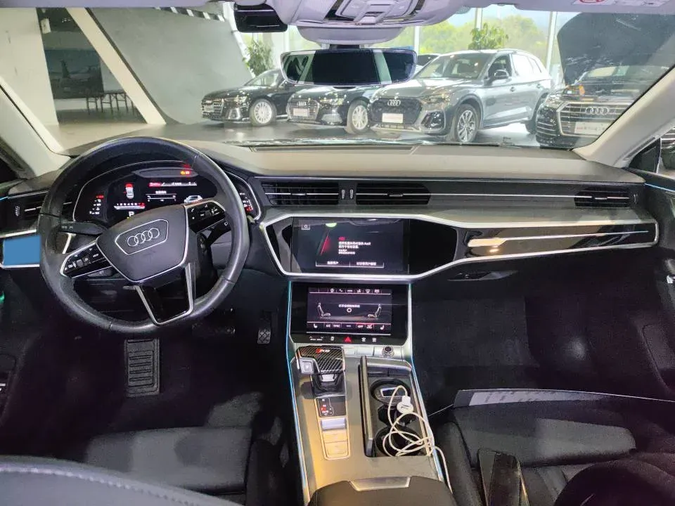 2023 Audi A7 2.0T 265HP L4 7DCT,autocango,china used car exporter,china ev exporter,chinese used car exporter,chinese used ev exporter