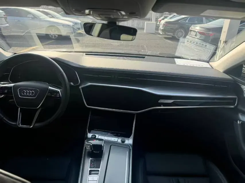 2023 Audi A7 2.0T 265HP L4 7DCT,autocango,china used car exporter,china ev exporter,chinese used car exporter,chinese used ev exporter