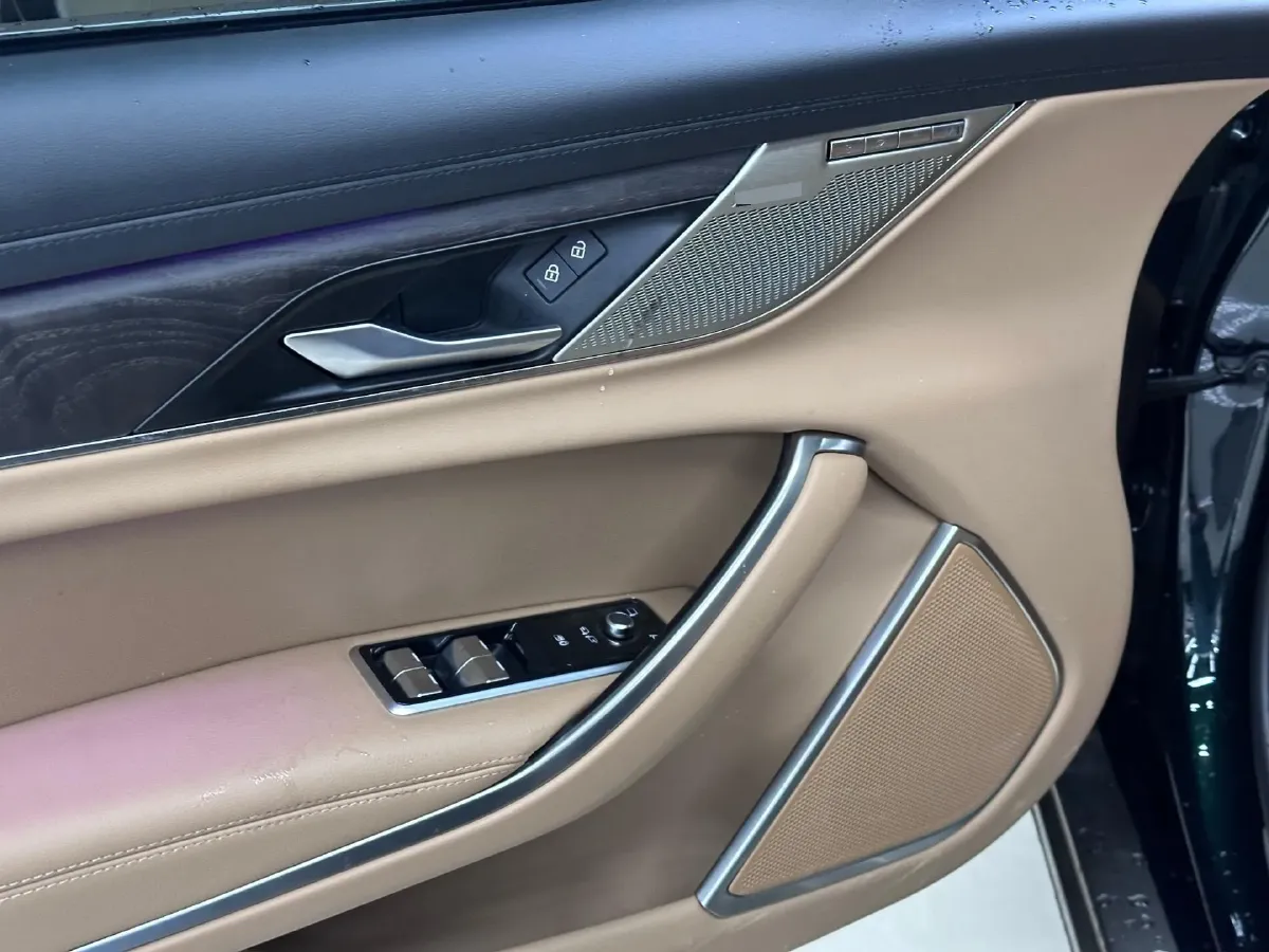 2025 Jaguar XFL 2.0T 250HP L4 8AT,autocango,china used car exporter,china ev exporter,chinese used car exporter,chinese used ev exporter