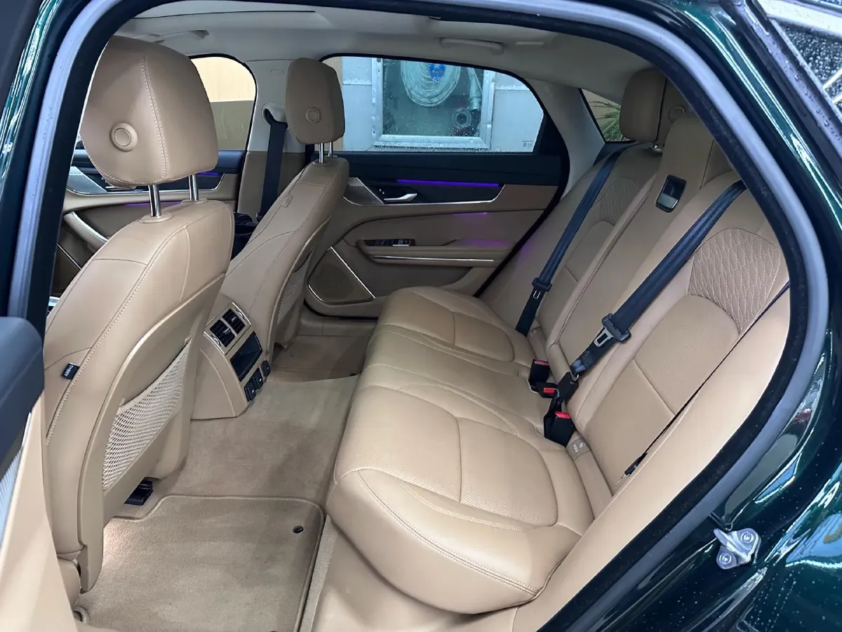 2025 Jaguar XFL 2.0T 250HP L4 8AT,autocango,china used car exporter,china ev exporter,chinese used car exporter,chinese used ev exporter