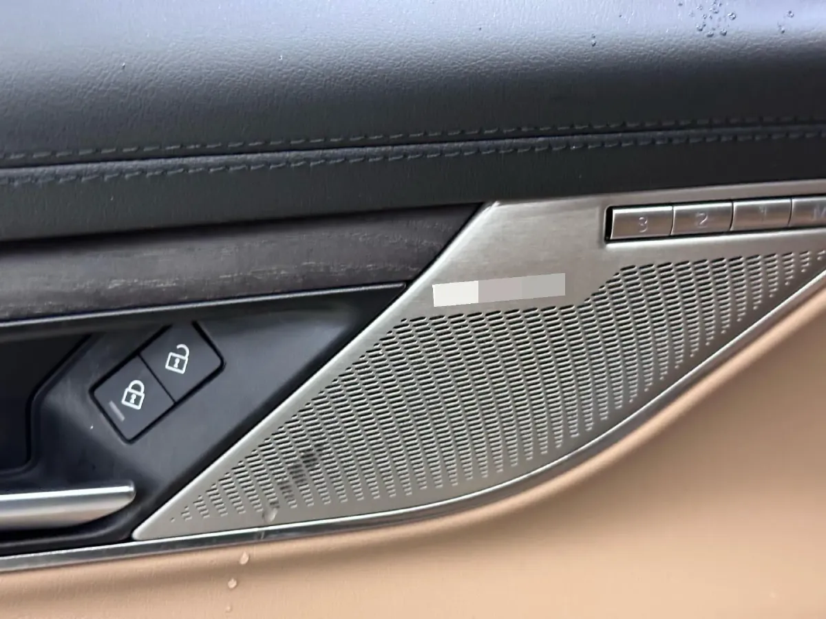 2025 Jaguar XFL 2.0T 250HP L4 8AT,autocango,china used car exporter,china ev exporter,chinese used car exporter,chinese used ev exporter