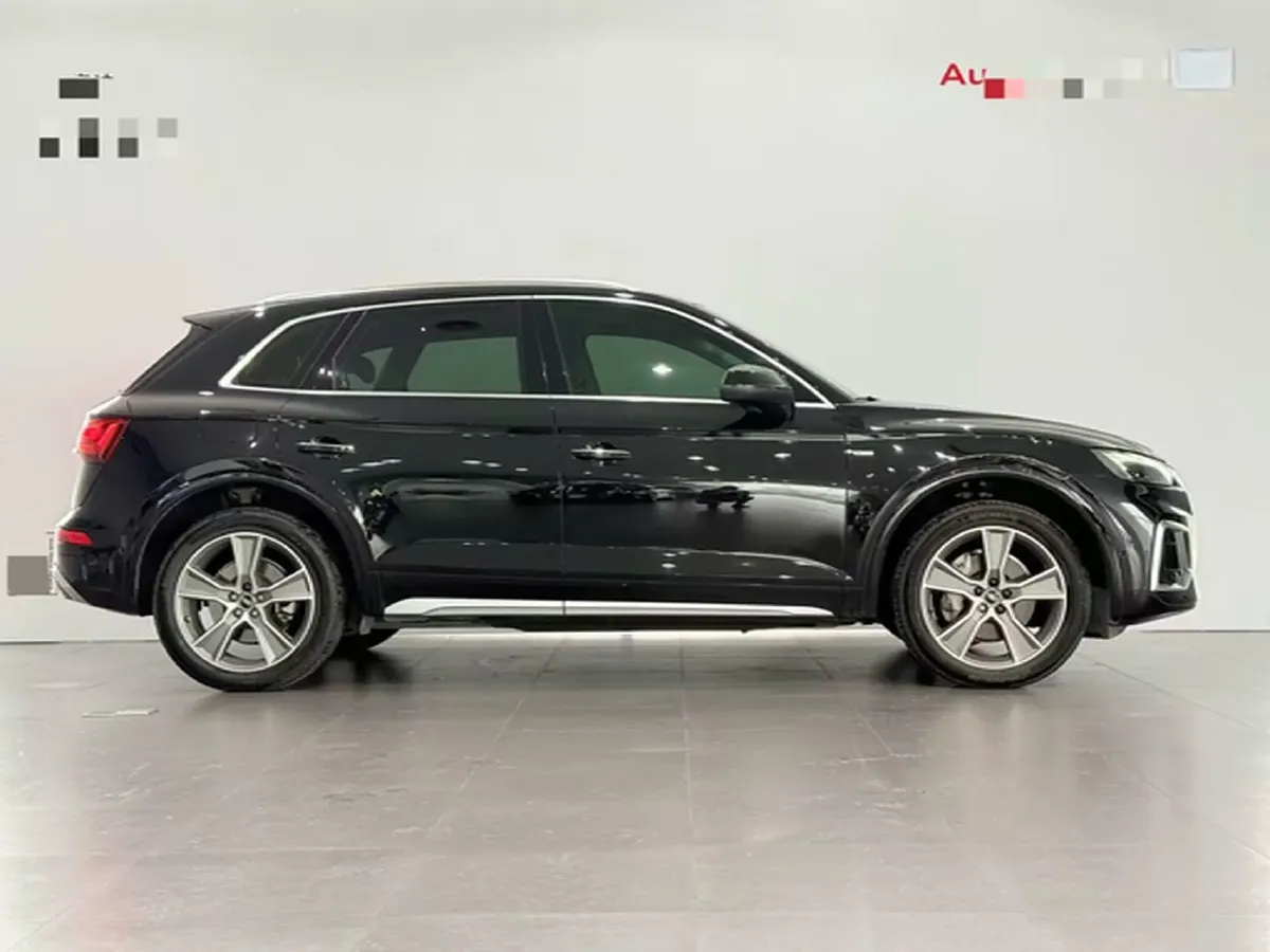 2021 Audi Q5L 2.0T 252HP L4 7DCT,autocango,china used car exporter,china ev exporter,chinese used car exporter,chinese used ev exporter