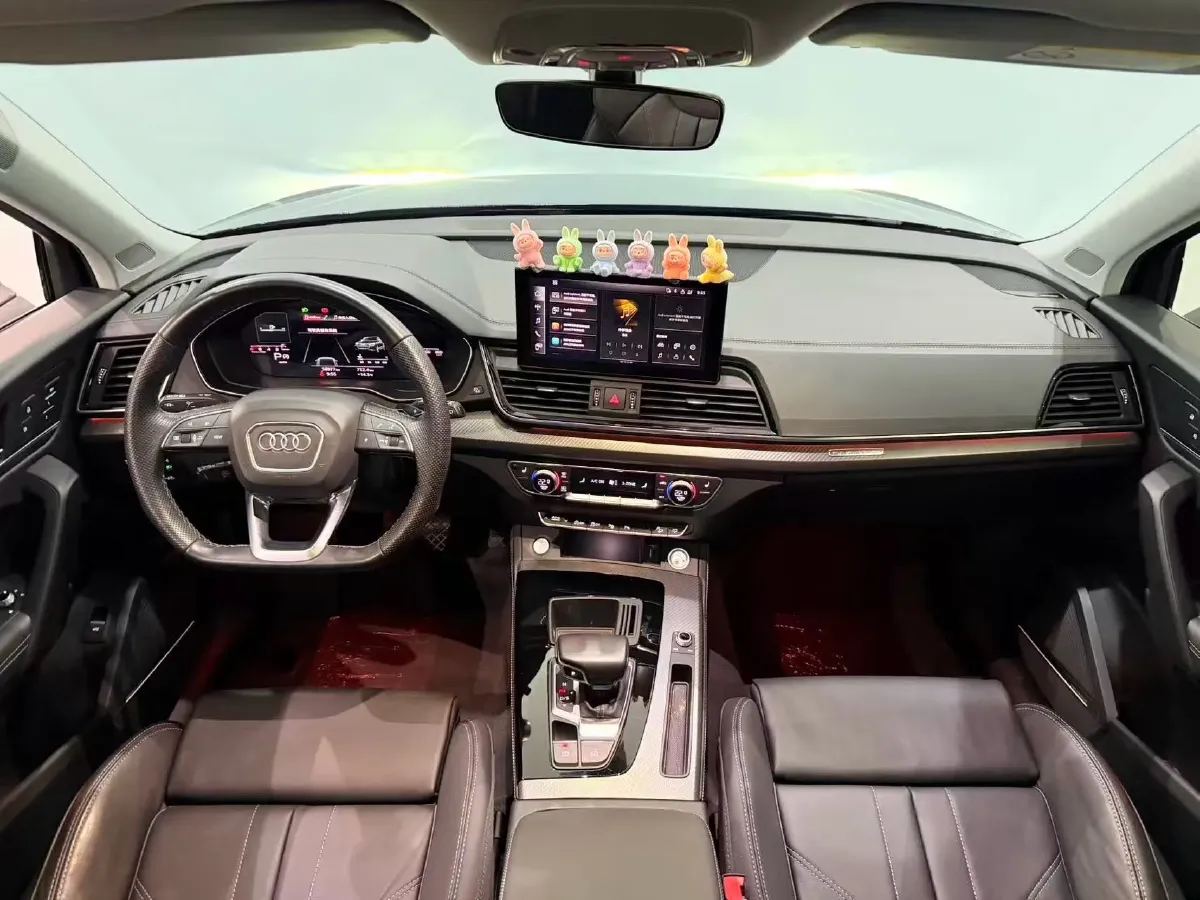 2021 Audi Q5L 2.0T 252HP L4 7DCT,autocango,china used car exporter,china ev exporter,chinese used car exporter,chinese used ev exporter