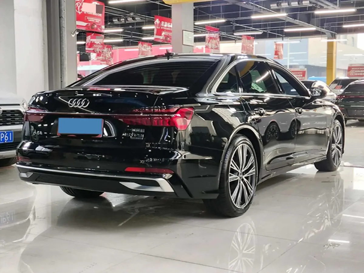 2024 Audi A6L 2.0T 245HP L4 7DCT,autocango,china used car exporter,china ev exporter,chinese used car exporter,chinese used ev exporter
