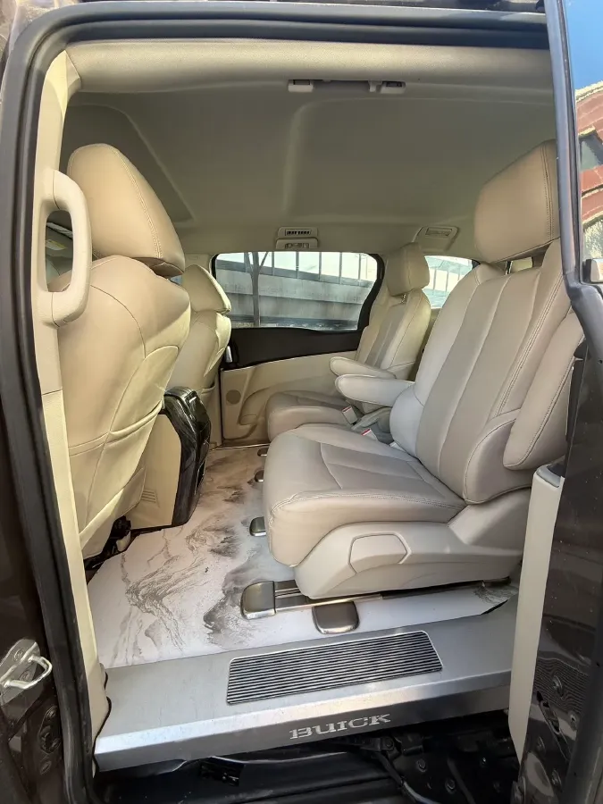 2021 Buick GL8 2.0T 237HP L4 9AT,autocango,china used car exporter,china ev exporter,chinese used car exporter,chinese used ev exporter