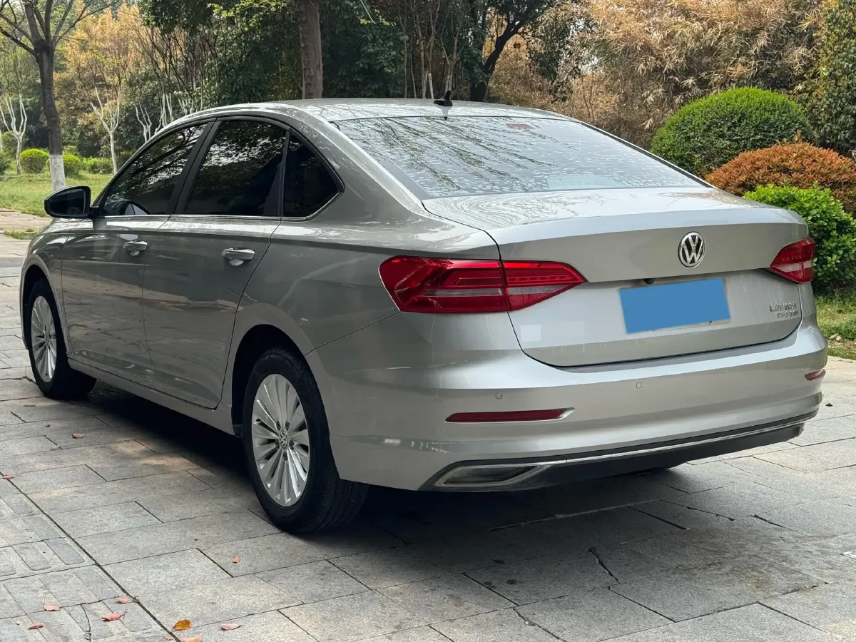 2018 Skoda Karoq 1.4T 150HP L4 7DCT,autocango,china used car exporter,china ev exporter,chinese used car exporter,chinese used ev exporter